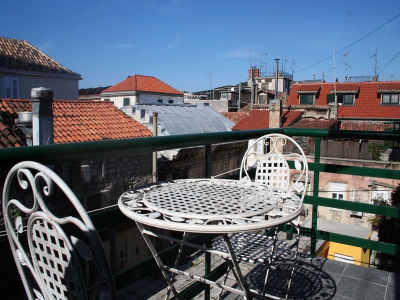 Banica Apartments & Rooms Split Exterior photo